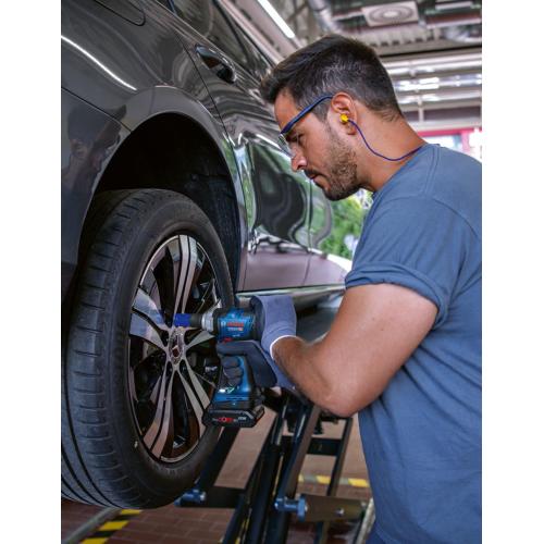 Avvitatore a massa battente BOSCH GDS 18V-330 HC (2 x 5,0 Ah + GAL18V-40 + L-Boxx 136)