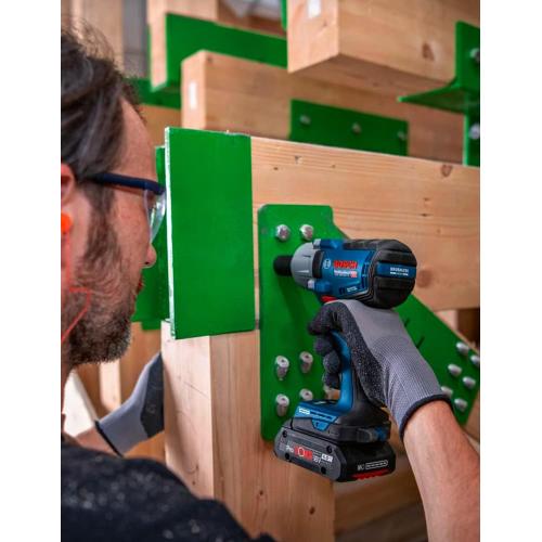 Avvitatore a massa battente BOSCH GDS 18V-450 PC (2 x 4,0 Ah ProCORE + GAL18V40 + L-Boxx 136 + modulo Bluetooth)