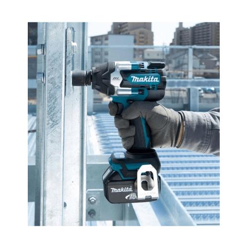 Avvitatore ad Impulsi MAKITA DTW700RTJ (2 x 5,0 Ah + DC18RC + MAKPAC 2)