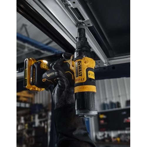 Rivettatrice DeWALT DCF403NT (Solo corpo + TSTAK II)