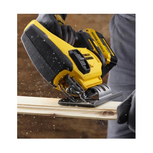 Seghetto Alternativo STANLEY FatMax SFMCS600D2T (2 x 2,0 Ah + Caricabatteria + TSTAK VI)