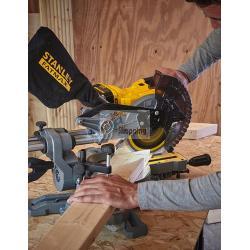 Troncatrice STANLEY FatMax SFMCS701M1 (1 x 4,0 Ah + Caricabatterie)