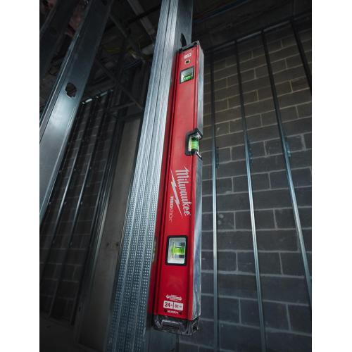 Livella REDSTICK™ BACKBONE™ Magnetico 60 cm Milwaukee