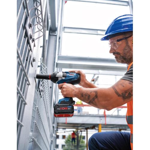 Avvitatore a massa battente BOSCH GDS 18V-1000 (Solo corpo + L-Boxx 136)