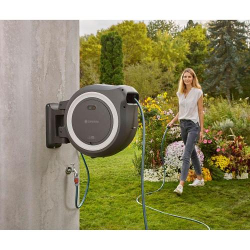 Gardena avvolgitubo parete batt. PowerRoll XL 18V bian. 35 m Mod. 18642-55 EAN 4066407002302