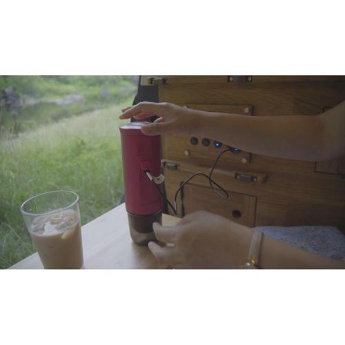 OUTIN NANO MACCHINA DA CAFFÃ¨ ESPRESSO, ROSA MOD. OTEM-01-CR EAN 1240000016444