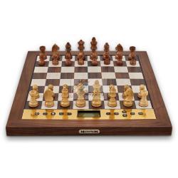 MILLENNIUM SCHACHCOMPUTER THE KING PERFORMANCE MOD. M830 EAN 4032153008301