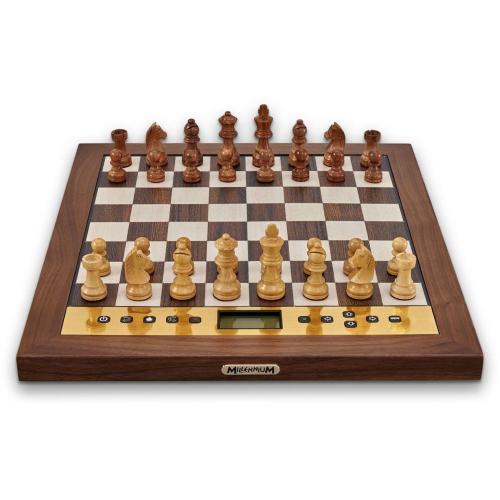 MILLENNIUM SCHACHCOMPUTER THE KING PERFORMANCE MOD. M830 EAN 4032153008301