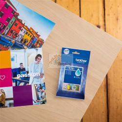 ORIGINALE Brother Cartuccia d'inchiostro ciano LC528C LC-528C ~5000 Pagine Cartuccia d'inchiostro ciano ad altissima capacitÃ  Brother LC528C - confezione singola. Stampa fino a 5.000 pagine. LC528C LC-528C EAN 4977766842921