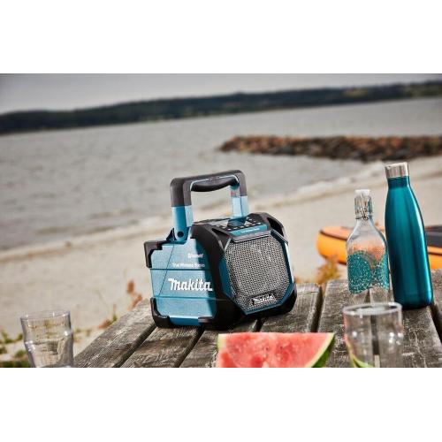 Altoparlante Bluetooth senza fili Makita DMR203 agli ioni di litio da 18 V con adattatore di alimentazione CA    