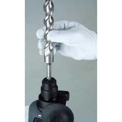 Makita HR2470BX40 Trapano a percussione 2,7J 1100 giri/min 4500 bpm 780W + accessori + custodia    