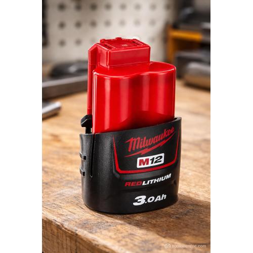 Batteria Milwaukee M12B3 12V 3Ah agli ioni di litio