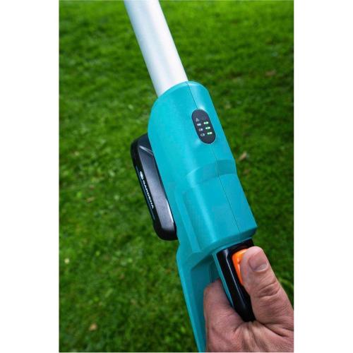 GARDENA POTATORE TELESC. A BATT. TCS 20/18V P4A SET PRONTO P. USO MOD. 14770-20 EAN 4078500054300