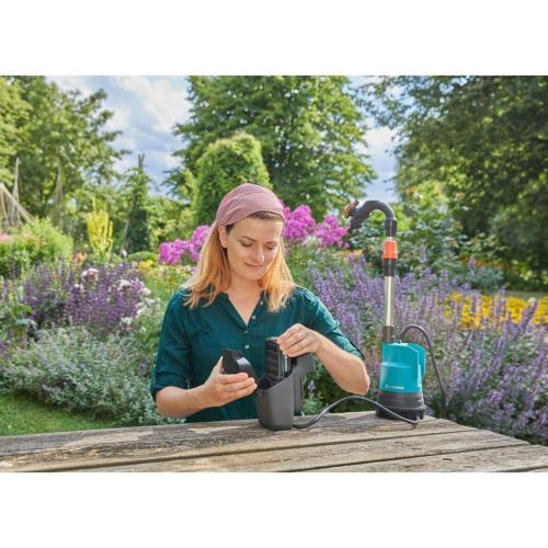 GARDENA 2000/2 18V P4A KIT POMPA A CIST.ACQUA PIOV.A BATT. MOD. 14602-20 EAN 4078500054119