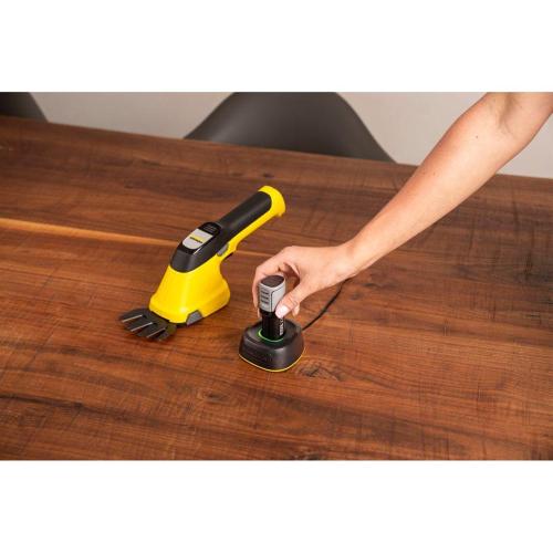 KÃ¤RCHER GSH 4-4 PLUS BATTERY KIT MOD. 1.445-321.0 EAN 4054278963181