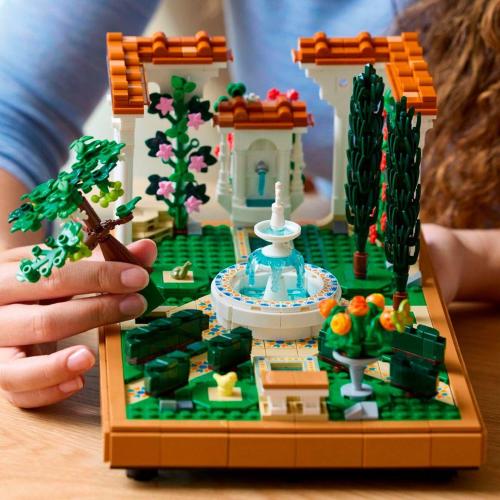 LEGO ICONS 10359 FOUNTAIN GARDEN MOD. 10359 EAN 5702017815879