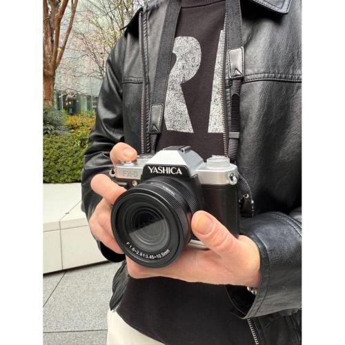 YASHICA FX-D 300 MOD. YAS-FXD300 EAN 4582712711130