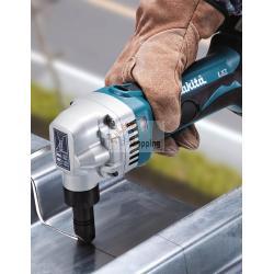 Roditrice MAKITA DJN161RTJ (2 x 5,0 Ah + DC18RC + MAKPAC 3)
