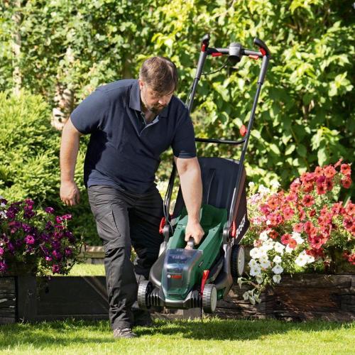 BOSCH UNIVERSALROTAK 18V-37-550 TAGLIA ERBA A BATTERIA SOLO MOD. 06008B9E01 EAN 4059952641874