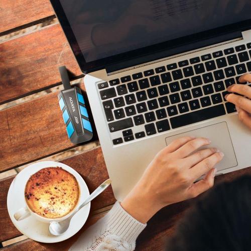 ADATA SSD ESTERNO SC740 2TB PLUG&GO BLU 1050/1000 MIL.STD MOD. SC740-2000G-CBU EAN 4711085949875