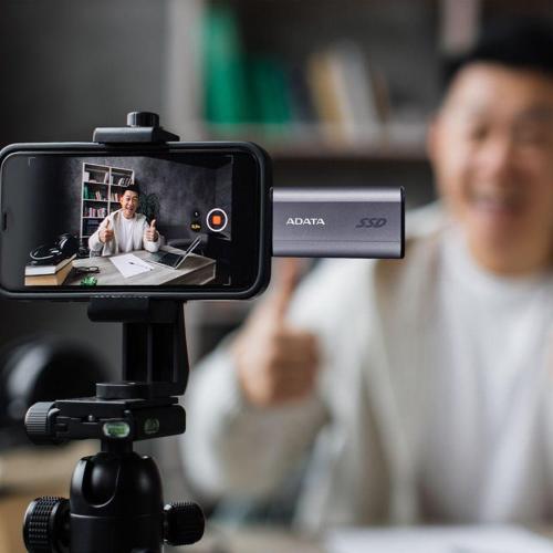 ADATA SSD SC750 ESTERNO 1TB PLUG&GO ARGENTO 1050/1000 MOD. SC750-1000G-CCBK EAN 4711085948304