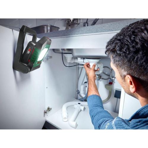 BOSCH TORCIA ELETTRICA UNIVERSAL LIGHT 18V-210 MOD. 06039A1300 EAN 4053423250770