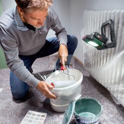 BOSCH TORCIA ELETTRICA UNIVERSAL LIGHT 18V-210 MOD. 06039A1300 EAN 4053423250770