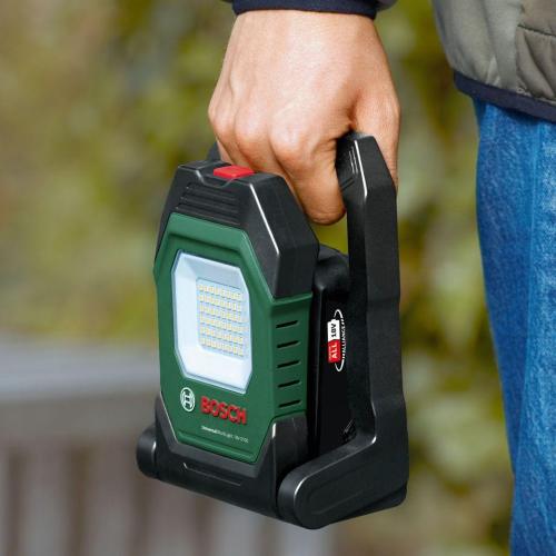 BOSCH TORCIA ELETTRICA UNIVERSAL LIGHT 18V-210 MOD. 06039A1300 EAN 4053423250770