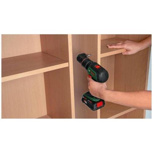 Trapano avvitatore a percussione a batteria Bosch ADVANCEDIMPACT18V-80 da 13 mm, 82 Nm, 1950 giri/min, 29250 colpi/min, 1 batteria da 2,5 Ah agli ioni di litio da 18 V con valigetta.    