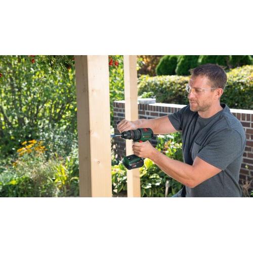 Trapano avvitatore a percussione a batteria Bosch ADVANCEDIMPACT18V-80 da 13 mm, 82 Nm, 1950 giri/min, 29250 colpi/min, 1 batteria da 2,5 Ah agli ioni di litio da 18 V con valigetta.    