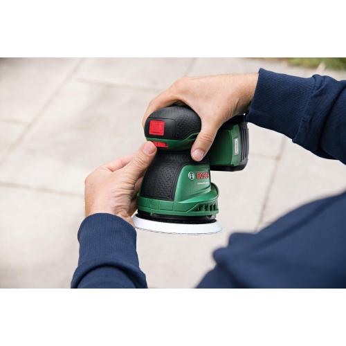 Levigatrice orbitale a batteria Bosch UniversalOrbit18V-20 da 125 mm, 23000 orbite/minuto, 1 batteria da 2 Ah, 18 V agli ioni di litio.    