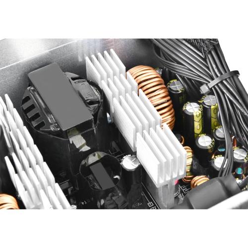 Thermaltake PS-SPD-0750NNSABE-7 Alimentatore PC - EAN 4711658548733