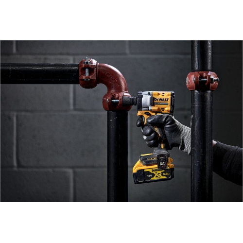 DeWalt DCF922NT-XJ Avvitatore a percussione a batteria 1/2" 406Nm 2500 giri/min 3550bpm solo corpo macchina 18V Li-Ion con TSTAK II