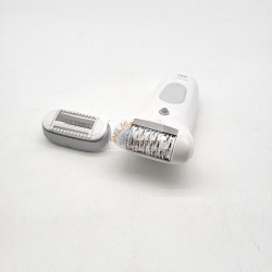 BRAUN SILK-EPIL 7 7-011 MOD. 225144 EAN 7500435225144