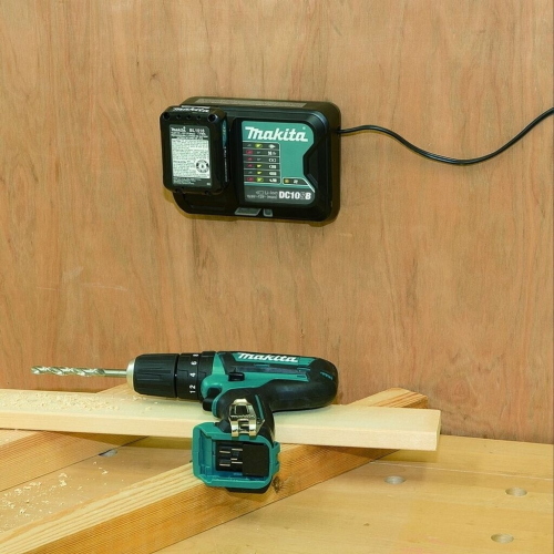 Caricabatterie Makita DC10SB 10,8-12V agli ioni di litio