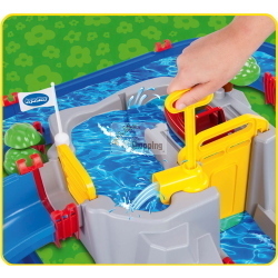BIG AquaPlay MountainLake Wasserbahn è un set da gioco acquatico della linea AquaPlay, ideale per creare percorsi d’acqua dinamici all’aperto.