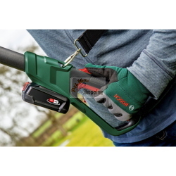 Bosch UniversalChainPole 18 è un tagliarami telescopico a batteria per potatura rami alti, corpo macchina senza batteria compatibile con sistema Bosch 18V.