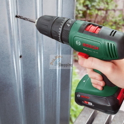 Bosch EasyImpact 18V-40, trapano a percussione a batteria 18V sistema Easy, fornito in valigetta per foratura e avvitamento su legno metallo e muratura.
