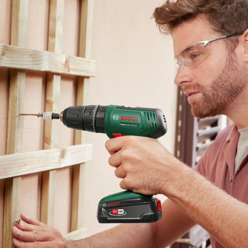 Bosch EasyImpact 18V-40, trapano a percussione a batteria 18V sistema Easy, fornito in valigetta per foratura e avvitamento su legno metallo e muratura.