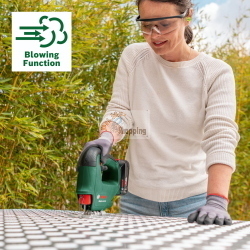 Bosch EasySaw 18V-70 è un seghetto alternativo a batteria cordless della linea EasySaw, progettato per tagli pratici e maneggevoli con sistema Bosch da 18V.