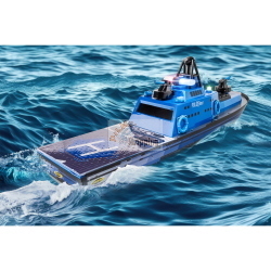 Carson Polizeiboot 2,4G 100% RTR è un battello radiocomandato della polizia pronto all'uso con tecnologia a 2,4 GHz per un controllo stabile e senza interferenze.