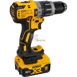 DeWalt DCK266P2T-QW è un set di utensili a batteria progettato per offrire potenza e versatilità nei lavori di fai da te e professionali.