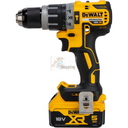DeWalt DCK266P2T-QW è un set di utensili a batteria progettato per offrire potenza e versatilità nei lavori di fai da te e professionali.