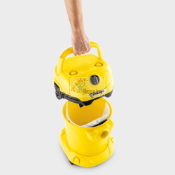 Kärcher WD 2 Plus V-12 / 4 / 18, aspirapolvere multiuso originale per la pulizia a secco e umido con potente aspirazione.