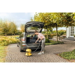 Kärcher WD 2 Plus V-12 / 4 / 18, aspirapolvere multiuso originale per la pulizia a secco e umido con potente aspirazione.