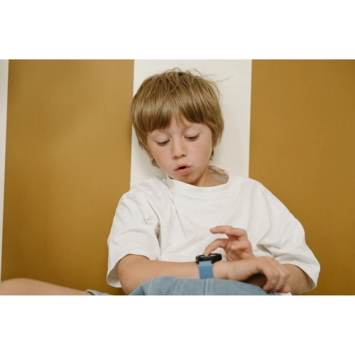 Kidywolf Smart-Watch blau, orologio intelligente per bambini con design moderno e colore blu, ideale per un primo smartwatch.