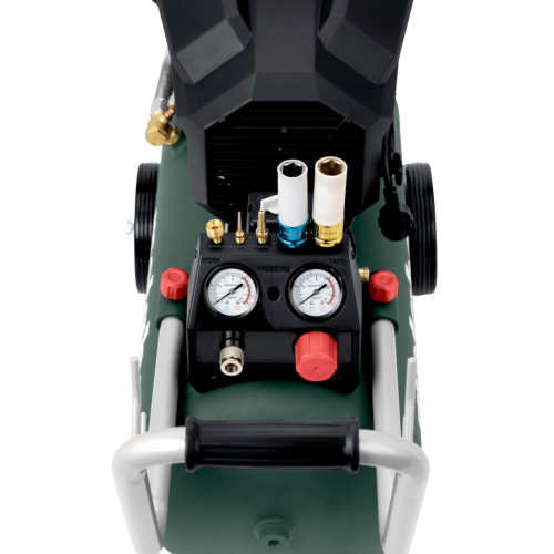 Il Metabo Basic 400-50 V Kompressor è un compressore d’aria con serbatoio da 50 litri e potenza di 400 watt per applicazioni di base.
