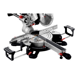 Metabo Set KGS 216 M + KSU 251, troncatrice professionale con supporto per tagli precisi e stabilità in cantiere.
