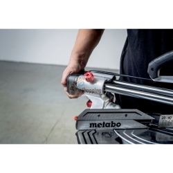 Metabo Set KGS 216 M + KSU 251, troncatrice professionale con supporto per tagli precisi e stabilità in cantiere.
