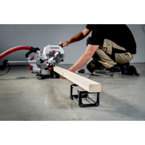 Metabo Set KGS 216 M + KSU 251, troncatrice professionale con supporto per tagli precisi e stabilità in cantiere.